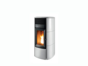 Stufa a pellet MCZ serie Club Comfort Air Matic 14kW M3 tecnologia Core